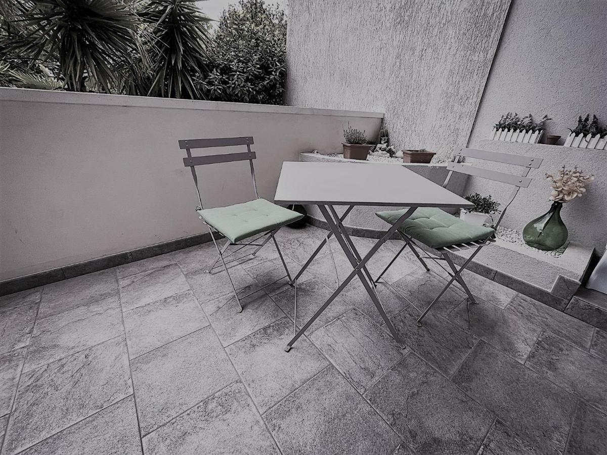Dea Del Salento Apartamento Lecce Exterior foto